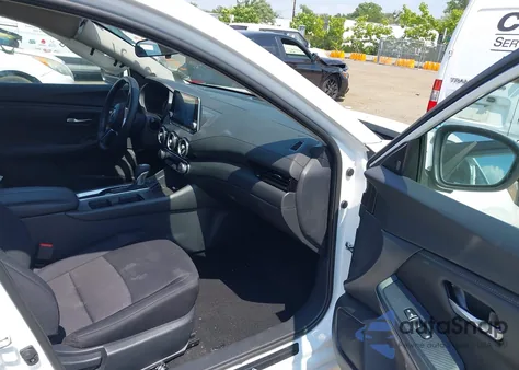 2024 Nissan Sentra Sv Xtronic Cvt z USA, uszkodzony, nr VIN 3N1AB8CV7RY207284